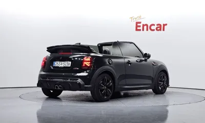 MINI Cooper Convertible 2024, 24807 км, за 24373.96 USD