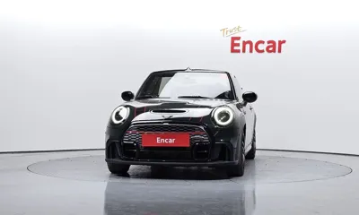 MINI Cooper Convertible 2024, 24807 км, за 24373.96 USD
