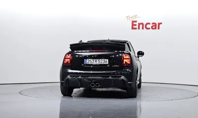 MINI Cooper Convertible 2024, 24807 км, за 24373.96 USD