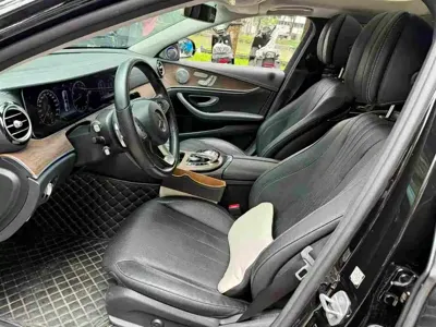 Mercedes-Benz E-Class 2018, 90000 км, за 24347.26 USD