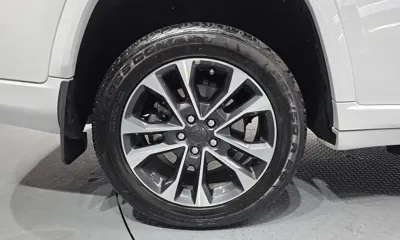 Jeep Cherokee 2022, 31512 км, за 28556.34 USD