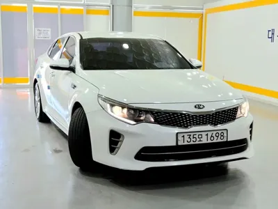 Kia K5 · 2016 год