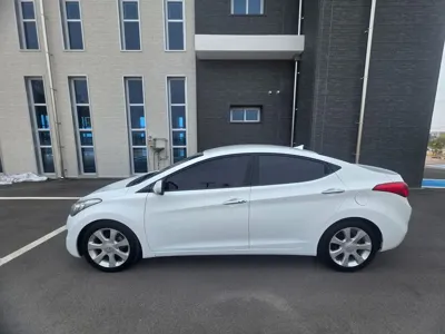 Hyundai Avante 2011, 101058 км, за 2855.84 USD