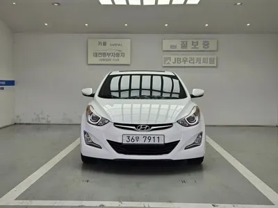 Hyundai Avante 2014, 146465 км, за 3441.32 USD