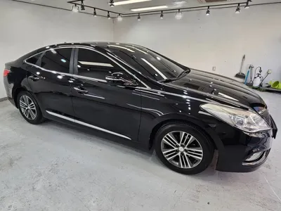 Hyundai Grandeur 2014, 105000 км, за 5272.55 USD