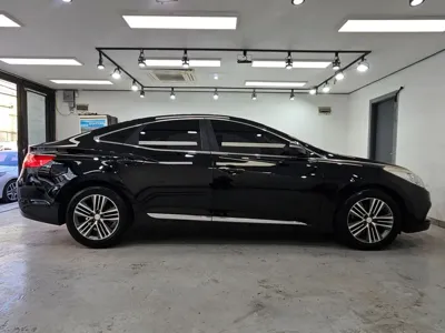 Hyundai Grandeur 2014, 105000 км, за 5272.55 USD