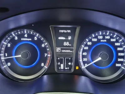 Hyundai Grandeur 2014, 105000 км, за 5238.28 USD - фото 9