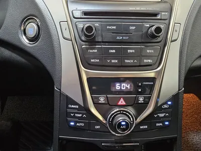 Hyundai Grandeur 2014, 105000 км, за 5238.28 USD - фото 12