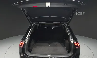 Volkswagen Tiguan 2020, 94581 км, за 14918.57 USD - фото 27