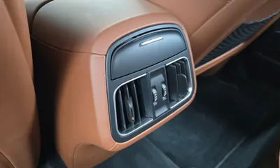 Maserati Levante 2020, 100181 км, за 20846.92 USD - фото 31