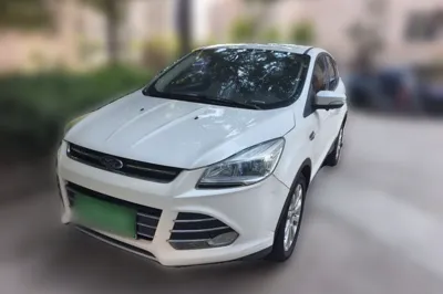 Ford Kuga · 2013 год