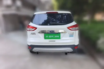 Ford Kuga 2013, 110000 км, за 3999 USD