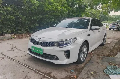 Kia K5 · 2016 год