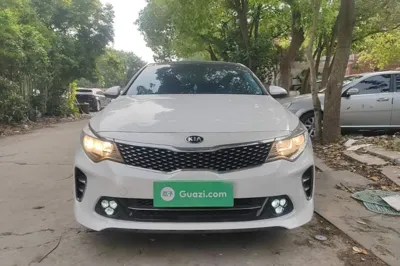Kia K5 2016, 49100 км, за 7404 USD