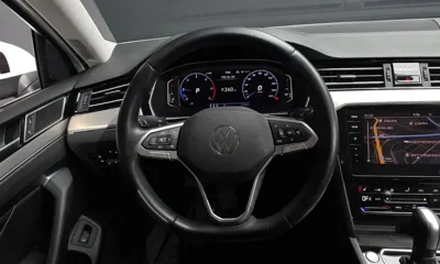 Volkswagen Passat 2022, 51705 км, за 15894.03 USD - фото 13