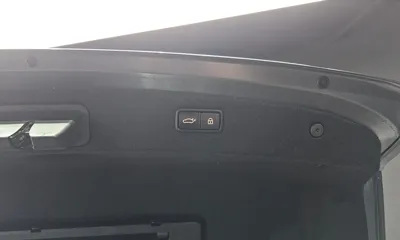 Genesis G90 2019, 167975 км, за 14977.21 USD - фото 20