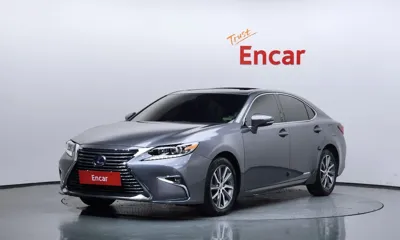 Lexus ES · 2017 год
