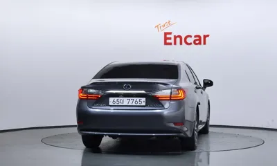Lexus ES 2017, 75436 км, за 16279.21 USD