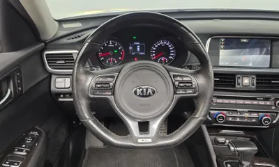 Kia K5 2018, 57984 км, за 10831.04 USD - фото 13