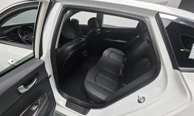 Kia K5 2018, 57984 км, за 10831.04 USD - фото 26