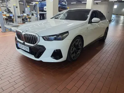BMW 5-Series · 2025 год