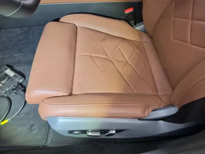 BMW 5-Series 2025, 14002 км, за 45537.38 USD