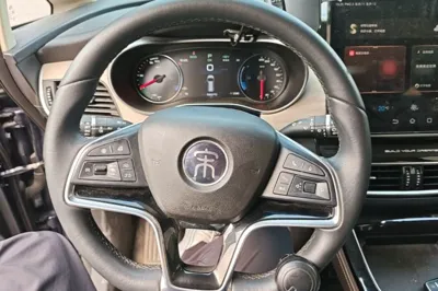 BYD Song MAX New Energy 2022, 58400 км, за 12960 USD - фото 18