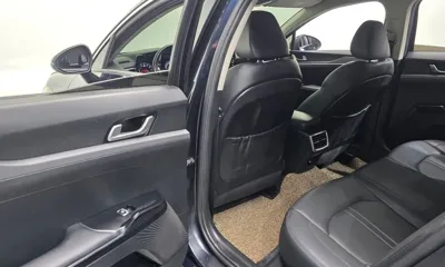 Kia K5 2021, 111165 км, за 9984.23 USD - фото 19