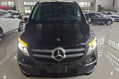 Mercedes-Benz V-Class 2021, 28700 км, за 38315 USD