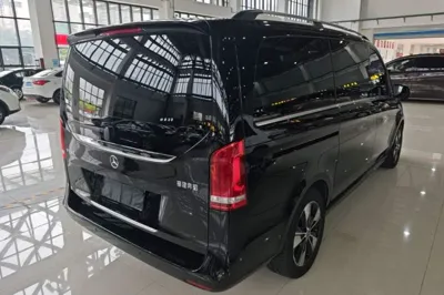 Mercedes-Benz V-Class 2021, 28700 км, за 38315 USD - фото 6