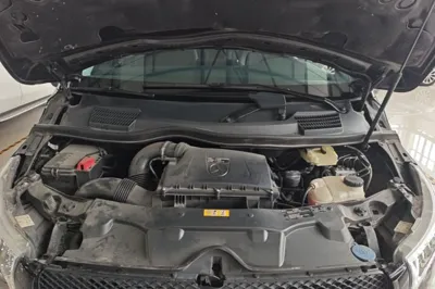 Mercedes-Benz V-Class 2021, 28700 км, за 38315 USD - фото 24