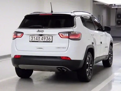 Jeep Compass 2022, 63760 км, за 13319.89 USD - фото 4
