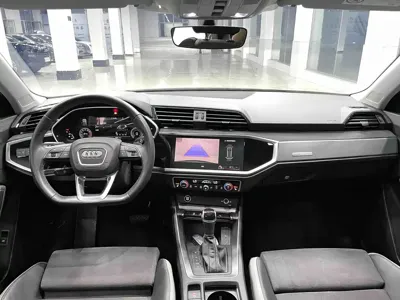 Audi Q3 2023, 42000 км, за 28810.36 USD - фото 9
