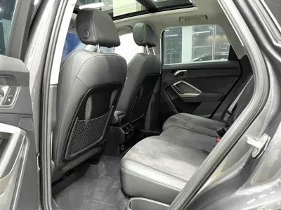 Audi Q3 2023, 42000 км, за 28810.36 USD - фото 10