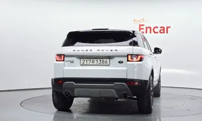 Land Rover Range Rover Evoque 2018, 93736 км, за 10305.4 USD