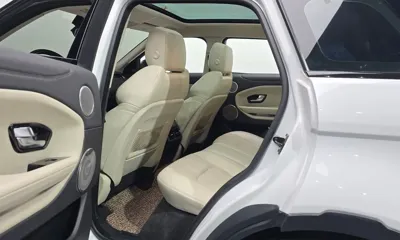 Land Rover Range Rover Evoque 2018, 93736 км, за 10305.4 USD - фото 12