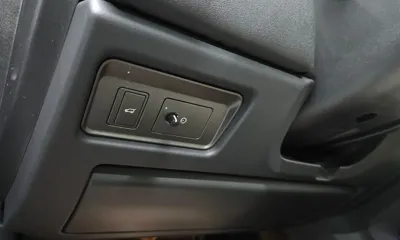 Land Rover Range Rover Evoque 2018, 93736 км, за 10305.4 USD - фото 14