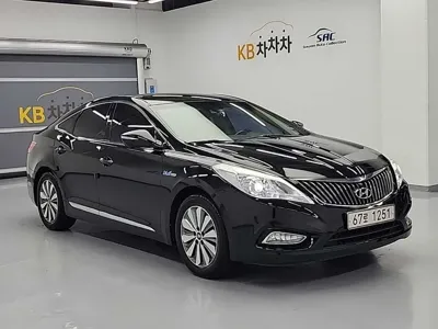Hyundai Grandeur 2014, 153236 км, за 4923.2 USD