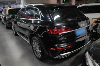 Audi Q5L 2022, 28600 км, за 32742 USD