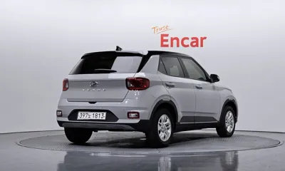 Hyundai Venue 2024, 32340 км, за 13576.15 USD