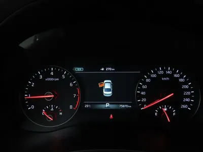 Kia K7 2017, 75864 км, за 7830.2 USD - фото 9