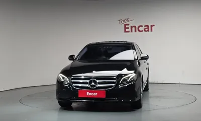 Mercedes-Benz E-Class 2019, 77318 км, за 15032.17 USD