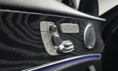 Mercedes-Benz E-Class 2019, 77318 км, за 15032.17 USD - фото 18
