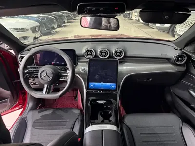 Mercedes-Benz C-Class 2021, 30000 км, за 20570.53 USD