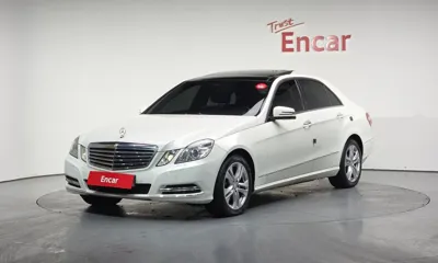 Mercedes-Benz E-Class · 2012 год