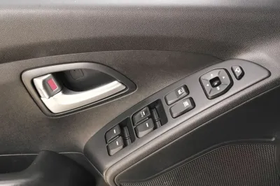 Hyundai Tucson 2015, 130433 км, за 5170.52 USD - фото 14