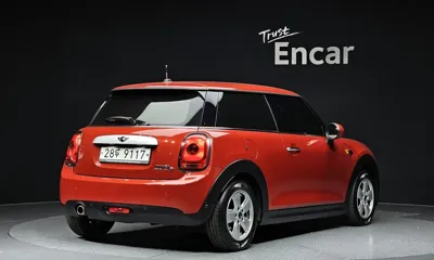 MINI Cooper 2015, 55770 км, за 4269.57 USD