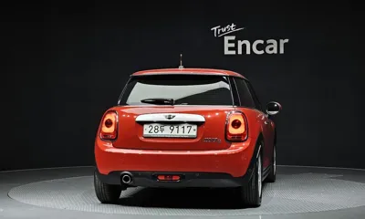 MINI Cooper 2015, 55770 км, за 4269.57 USD