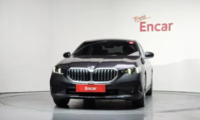 BMW 5-Series 2024, 15721 км, за 34621.14 USD