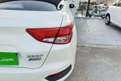 Nissan Lannia 2016, 104000 км, за 5977 USD - фото 9